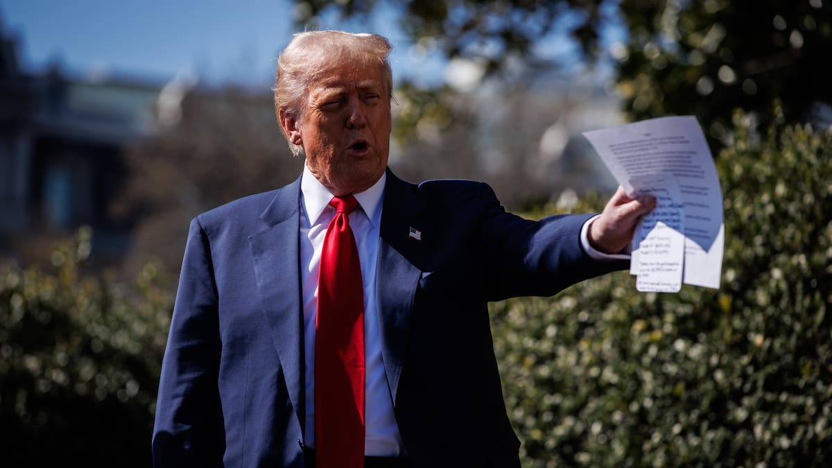 Trump da marcha atrás y renuncia a imponer aranceles del 50% al acero y aluminio de Canadá