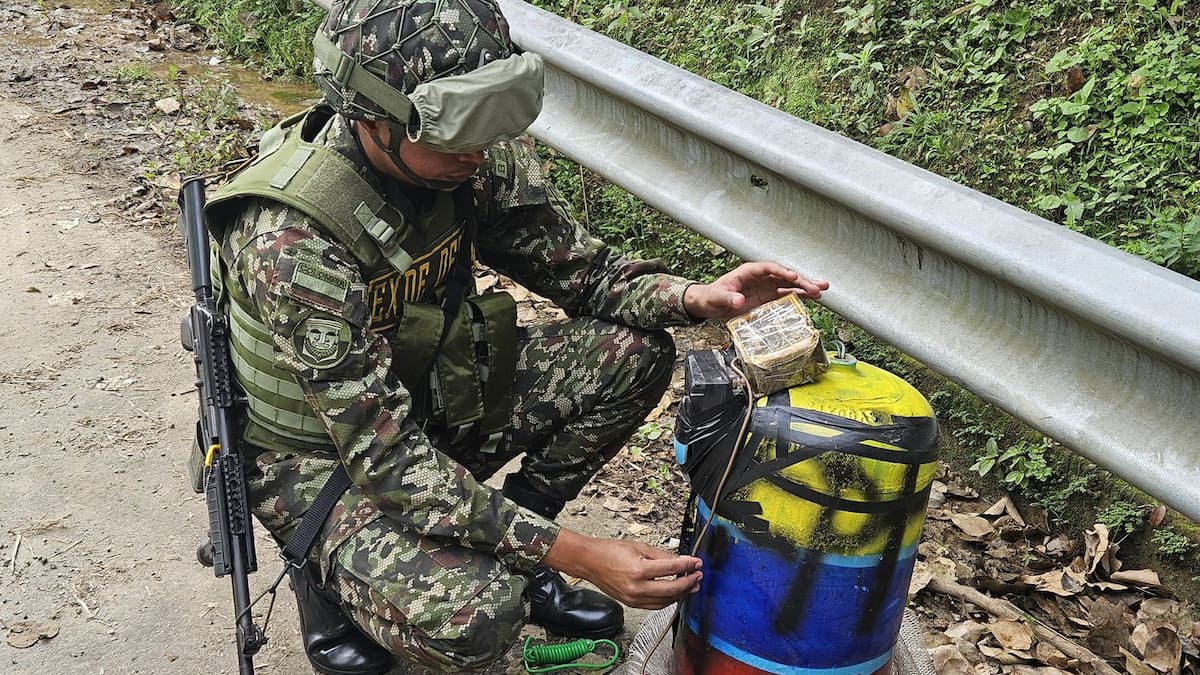 Ejército evitó atentado terrorista en La Plata, Huila: artefacto explosivo fue instalado en una vía
