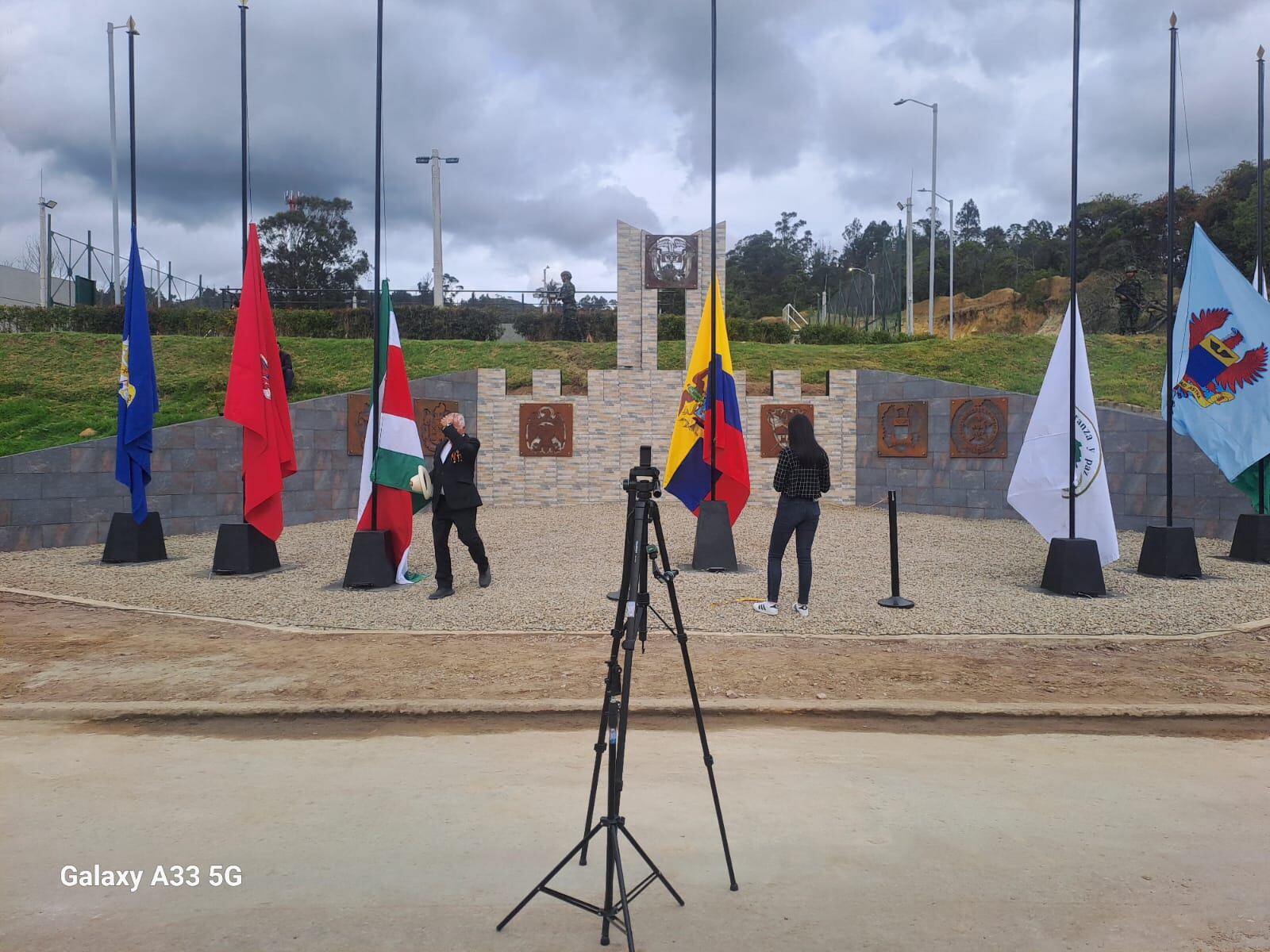 En el municipio de Saboyá, Boyacá, reconocido como la tierra de la cucharita, se inaugura el Primer y más grande Monumento Nacional en honor a los Veteranos de las Fuerzas Militares y de la Policía Nacional de Colombia.