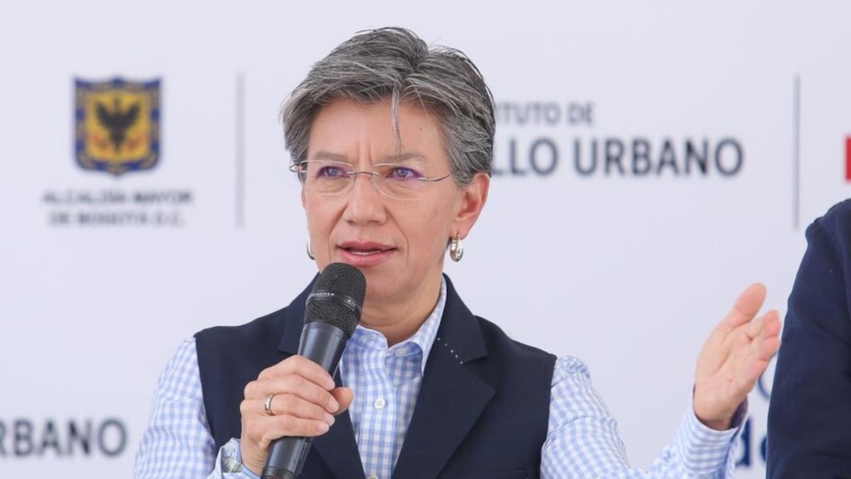 Minoría petrista impone decisiones en partido Verde y eso es insostenible: Claudia López