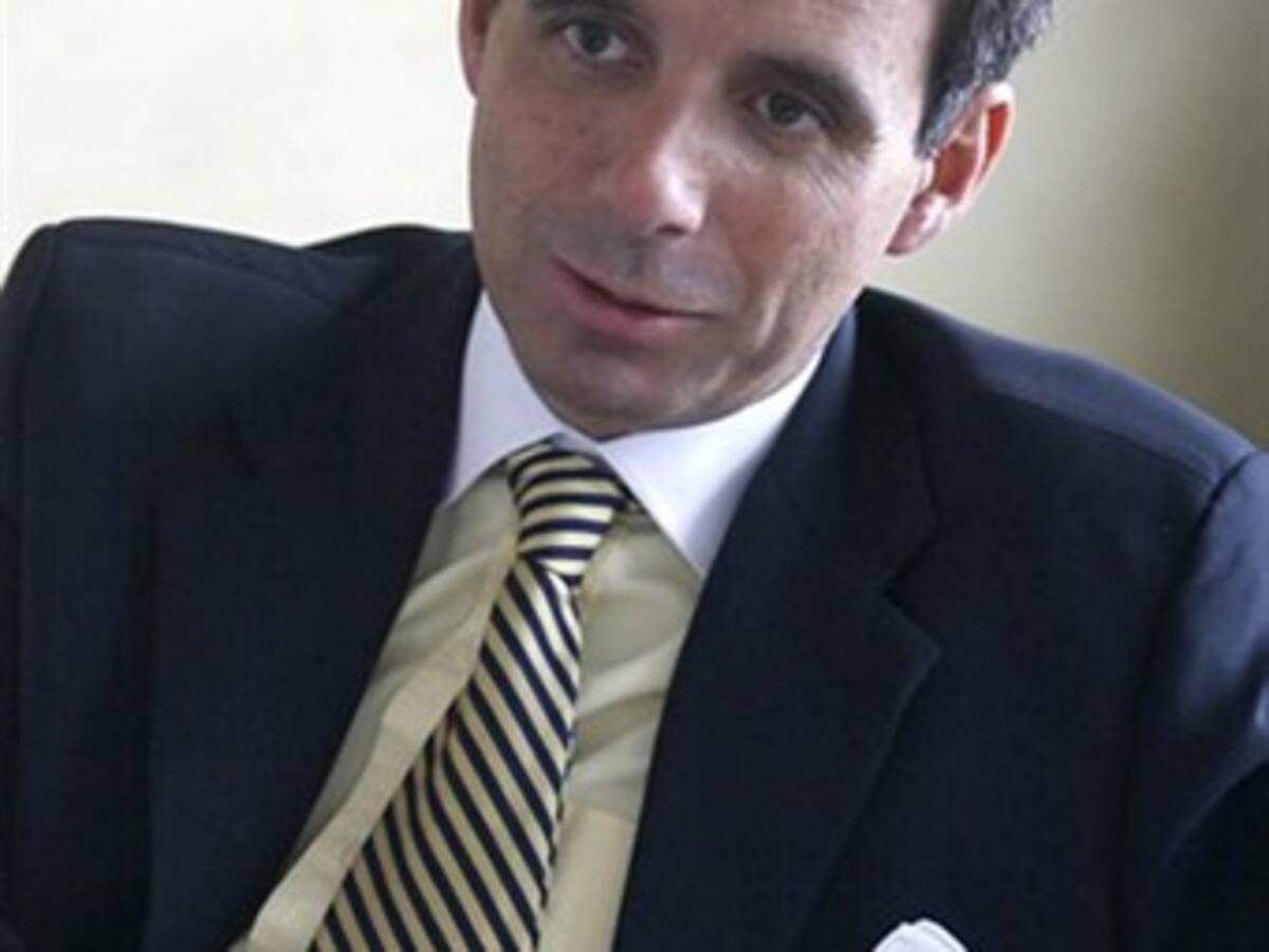 Si no apoyan revocatoria a Petro, Miguel Gómez se iría de la U