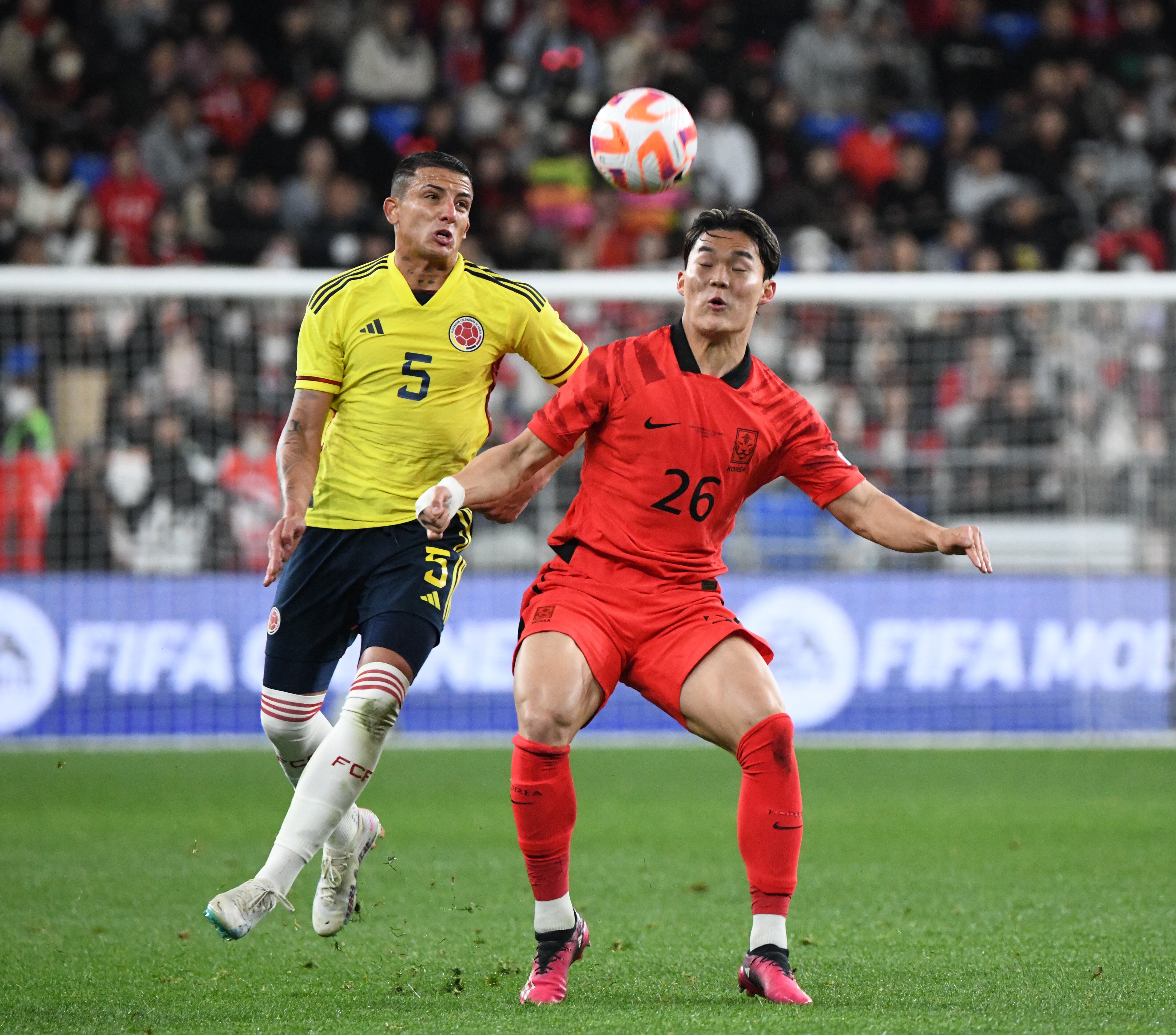 Kevin Castaño en su debut con la Selección Colombia ante Corea del Sur / FCF.