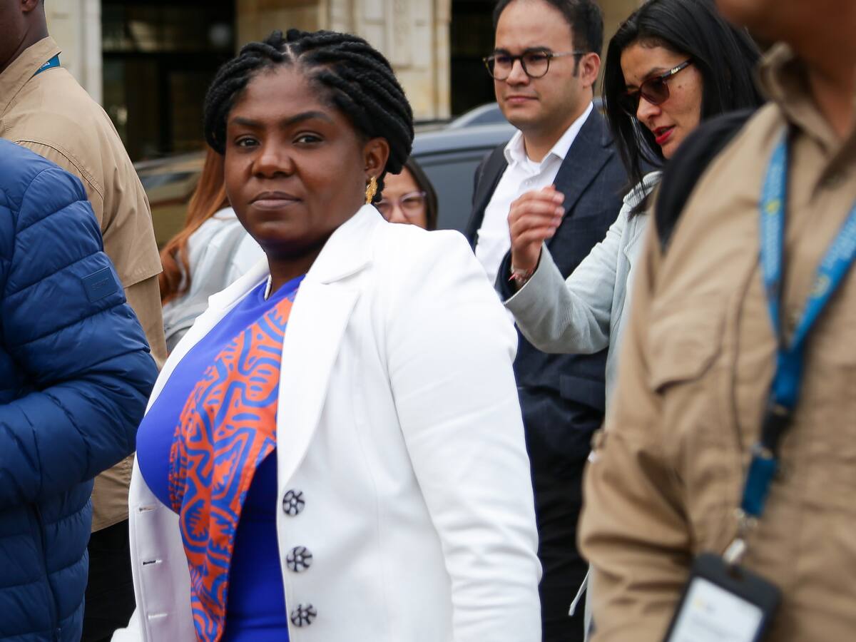 Por cuadro de gastritis, Francia Márquez fue ingresada a la Clínica Marly