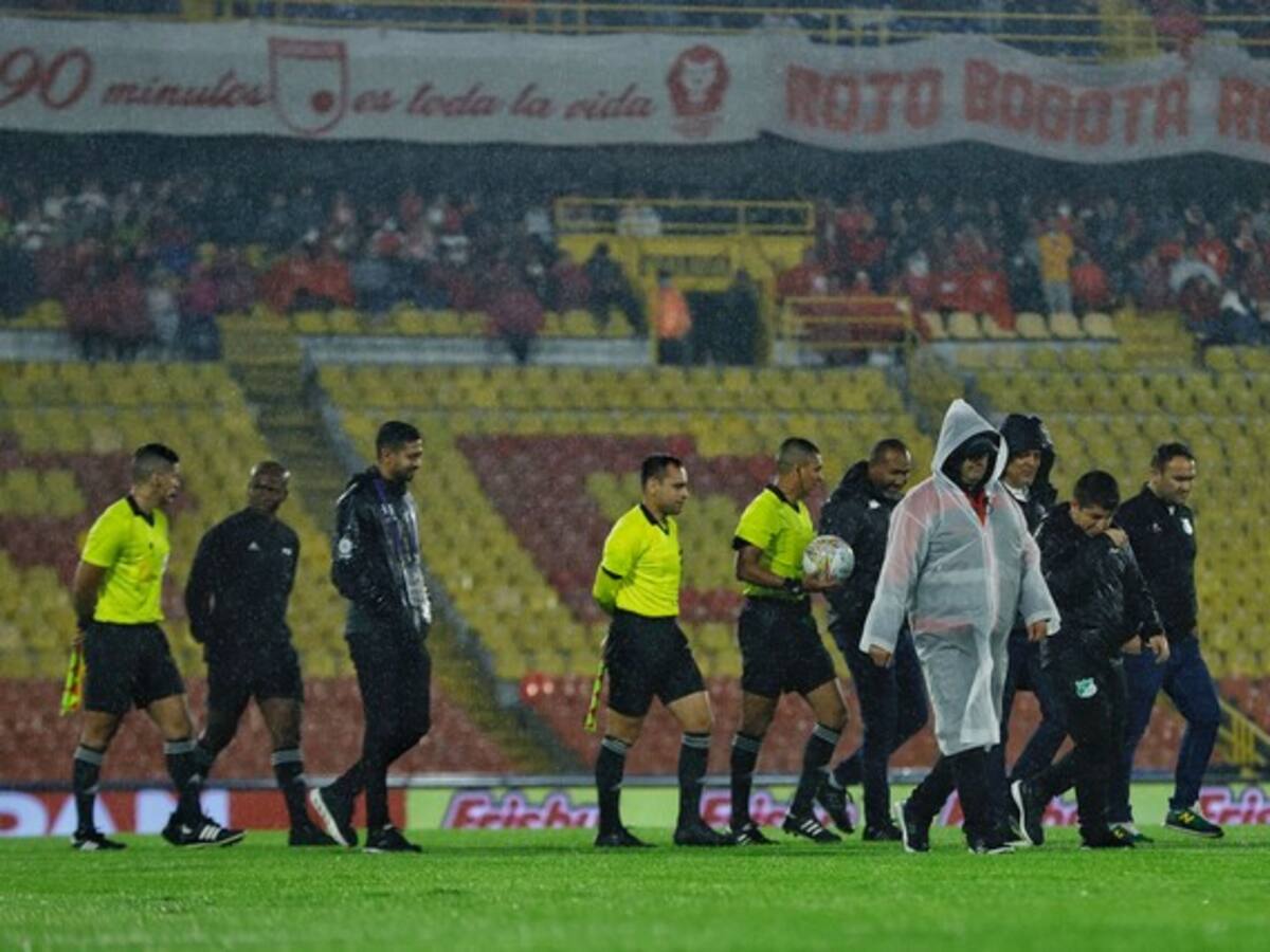 Santa Fe Vs. Cali, aplazado para este miércoles por fuerte lluvia en Bogotá
