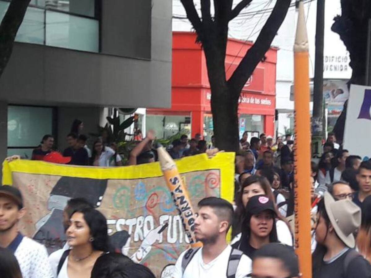 Estudiantes Uniquindio harán plan tortuga en inicio de la vía La Línea