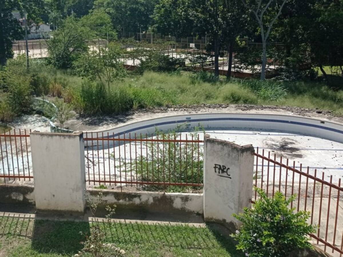 Lote para piscinas olímpicas será ahora una zona social