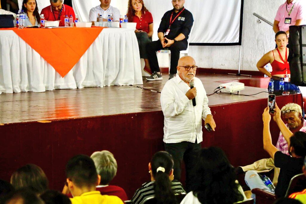 Hugo Vergel, gerente de Aguas Kpital en diálogos con Superservicios / Foto: Superservicios