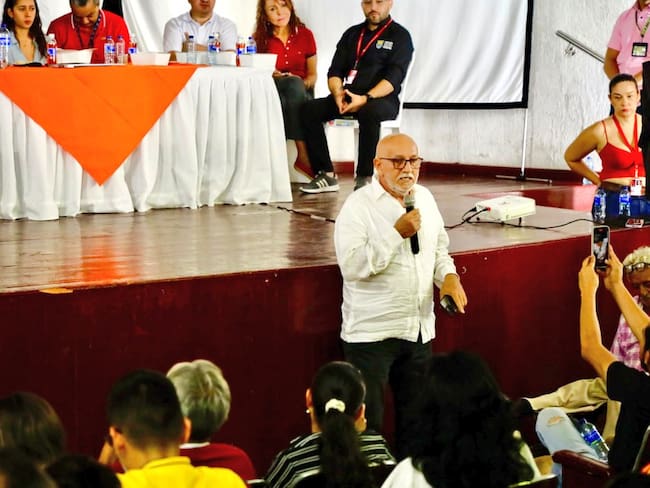 Hugo Vergel, gerente de Aguas Kpital en diálogos con Superservicios / Foto: Superservicios