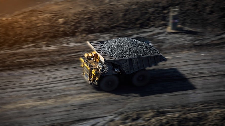 “Colombia tiene una reserva de carbón, pero el mercado ha dado un giro y eso hace que seamos más competitivos”: ministro Diego Mesa. Foto: Getty Images / PAVEL USACHENKO