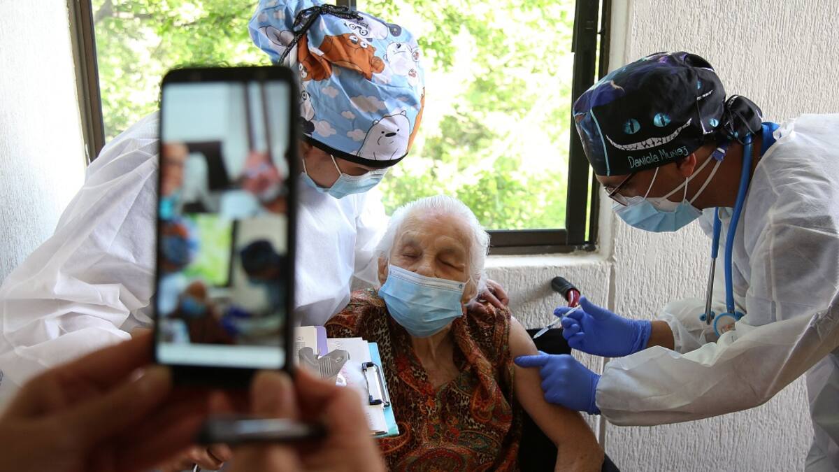 "El coronavirus no parará de mutar": Elisabet Pujadas