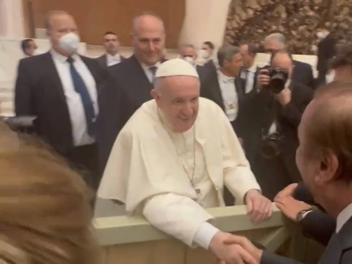 Los mejores memes de la visita de Rodolfo Hernández al papa Francisco