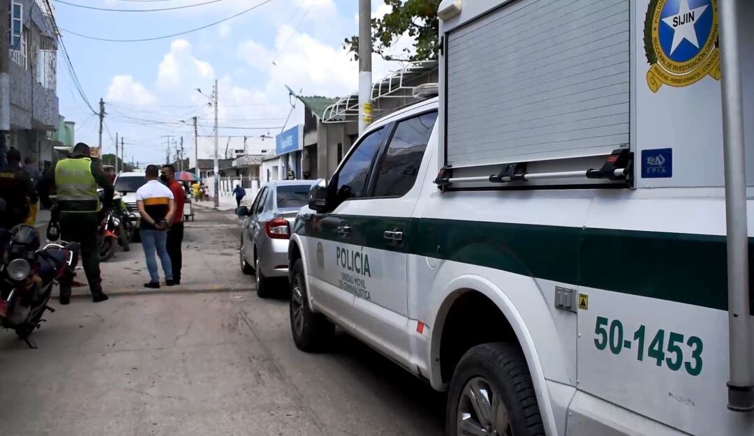 Policía herido con arma de fuego y tres hombres capturados en Cartagena