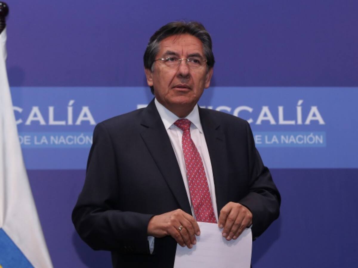Piden citar al fiscal Néstor Humberto Martínez a declarar en la Comisión de Acusación