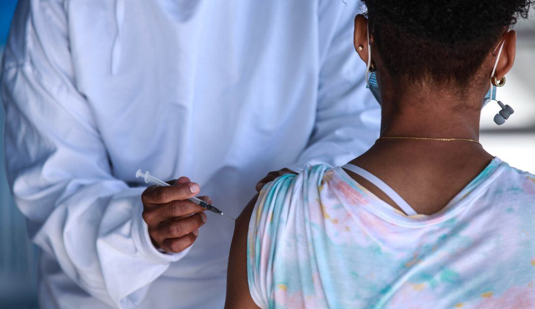 Vacunación COVID-19