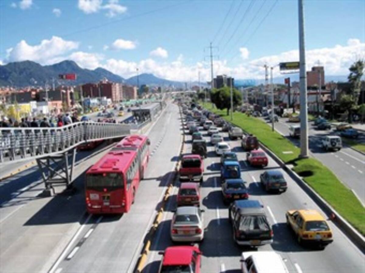 Bogotá no está preparada para poner en marcha el Sistema Integrado de Transporte: Gina Parody