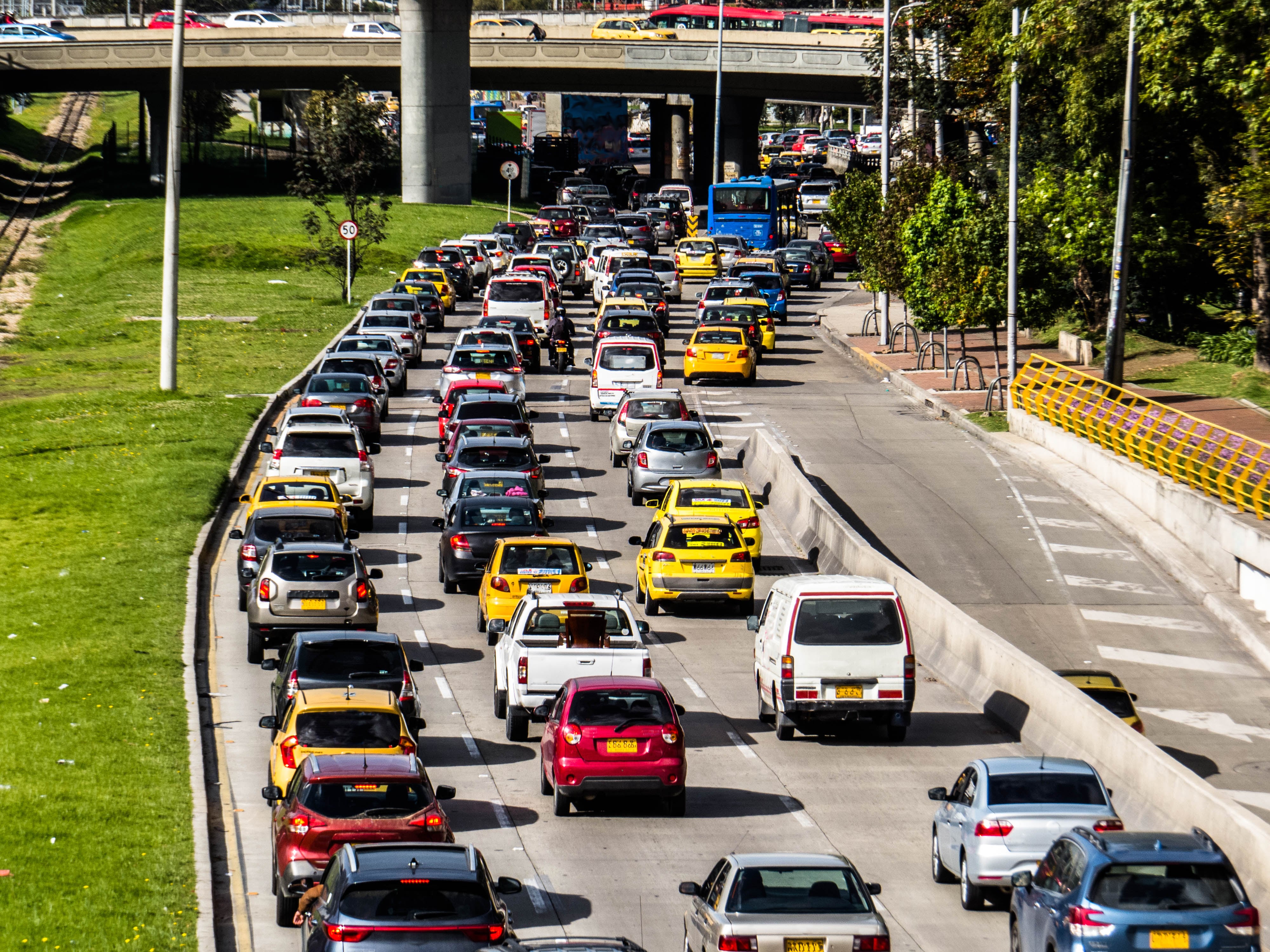 Pico y placa regional en Bogotá. Imagen vía Getty Images