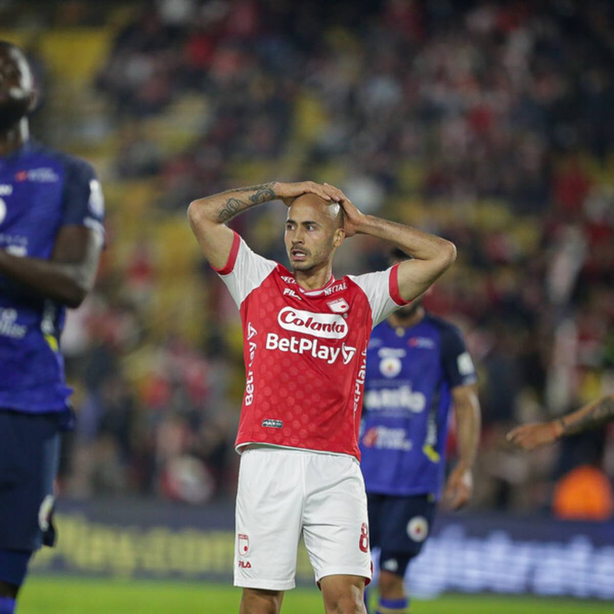 Santa Fe queda eliminado de la Liga, luego de perder agónicamente con Pasto en El Campín