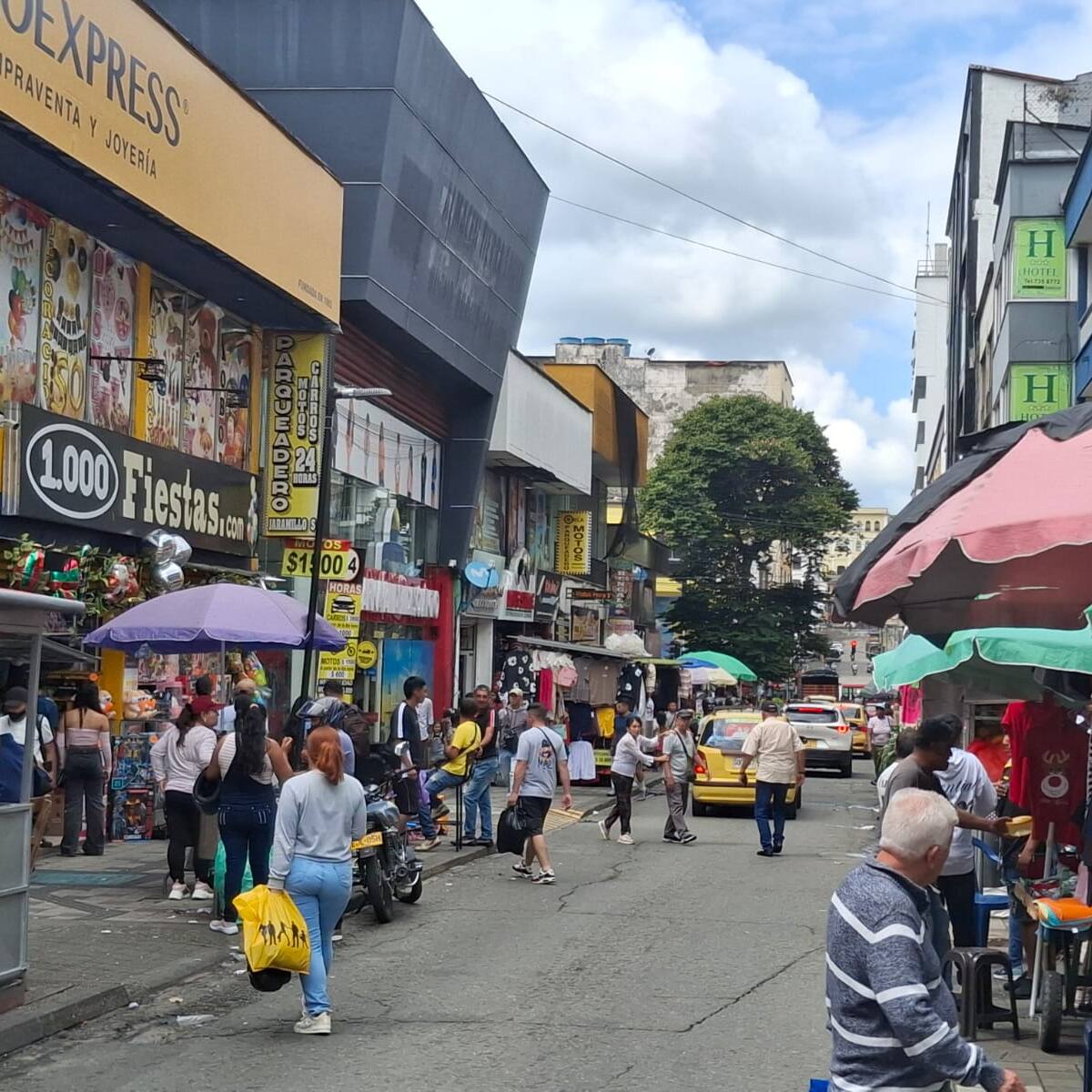 Expiden decreto que saca a representantes en juntas de cámaras de comercio nombrados por Petro