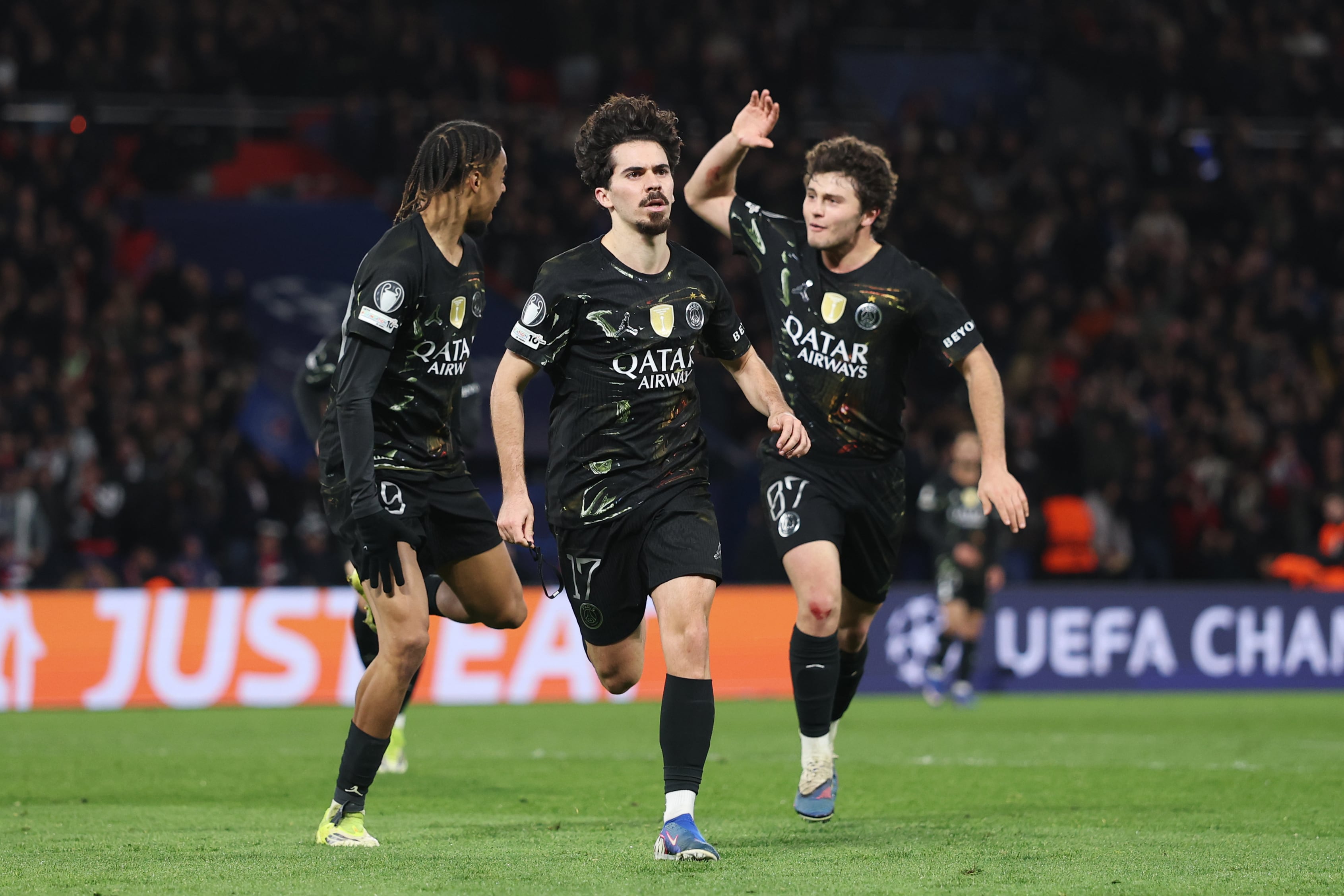 PSG 5-2 Chelsea por octavos de final ida en Champions League: goles y mejores acciones del partido. (Photo by Michael Regan - UEFA/UEFA via Getty Images)