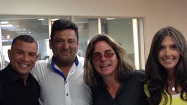 Desconectado con Juan Carlos Coronel. Lo acompaña, Alfredo Nodarse