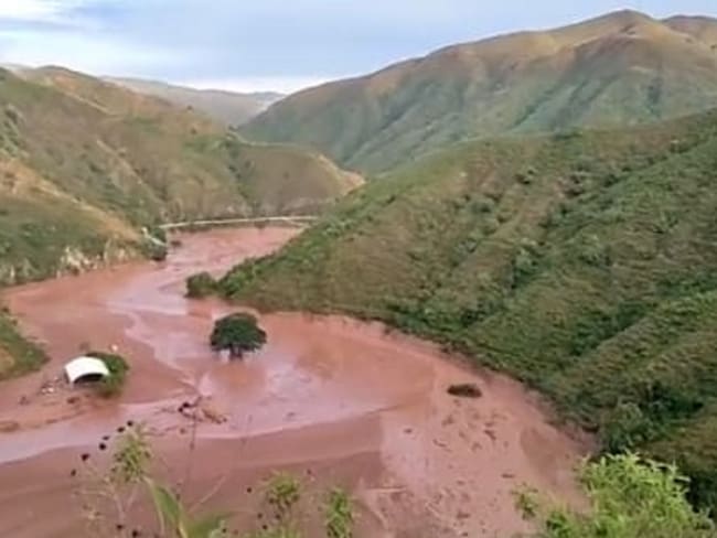 Gob. Norte de Santander: Hay más de 120 familias afectadas tras avalancha en El Tarrita, Ábrego
