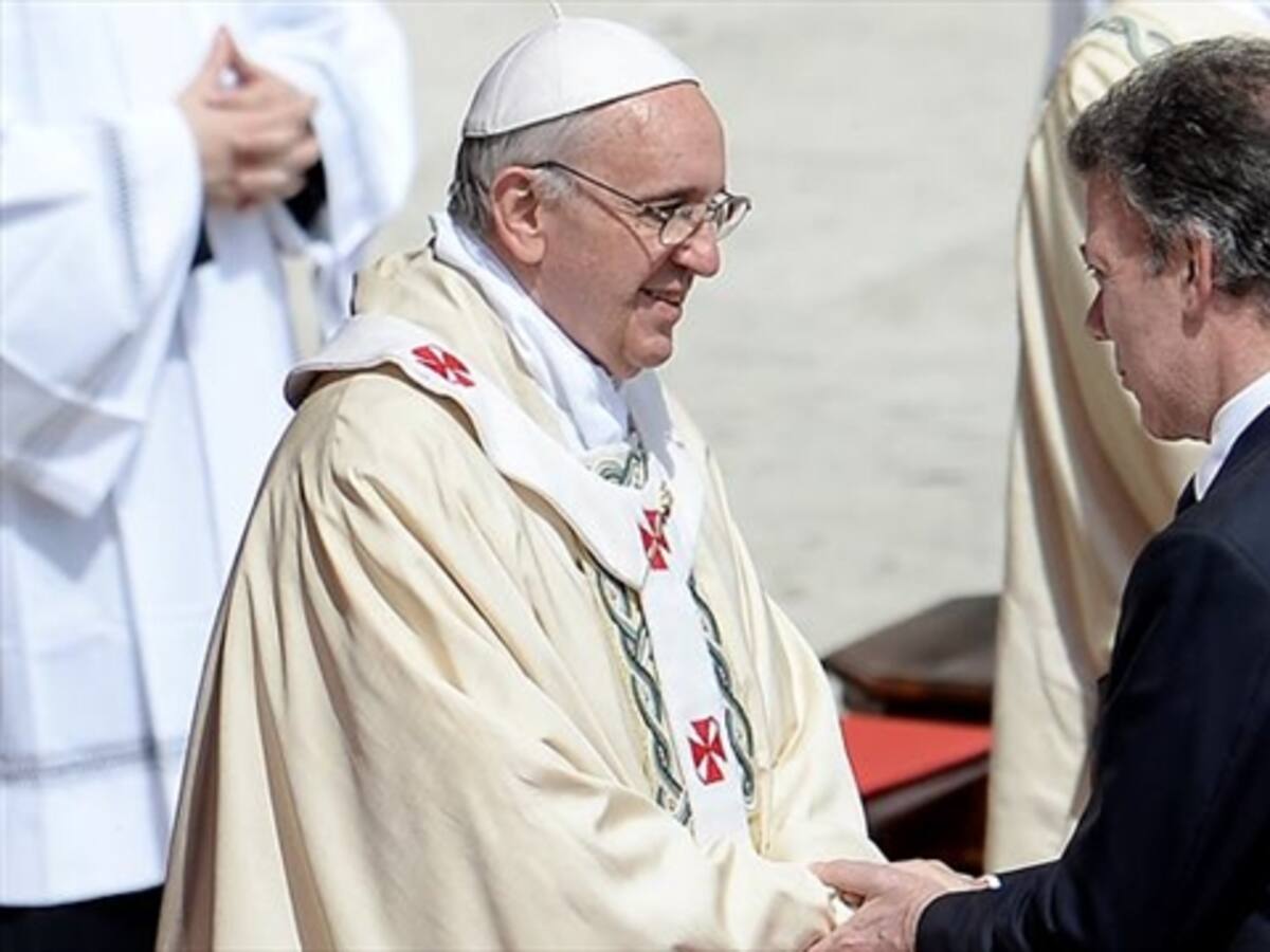 Santos le pedirá consejos al papa para afrontar crisis del proceso de paz