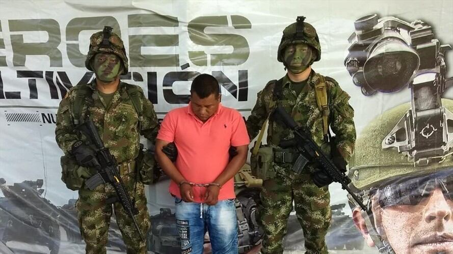 Fiscalía asegura que “Mordisco” vendía armas a oficinas de cobro y sicarios de Cali. Foto: Ejército Nacional