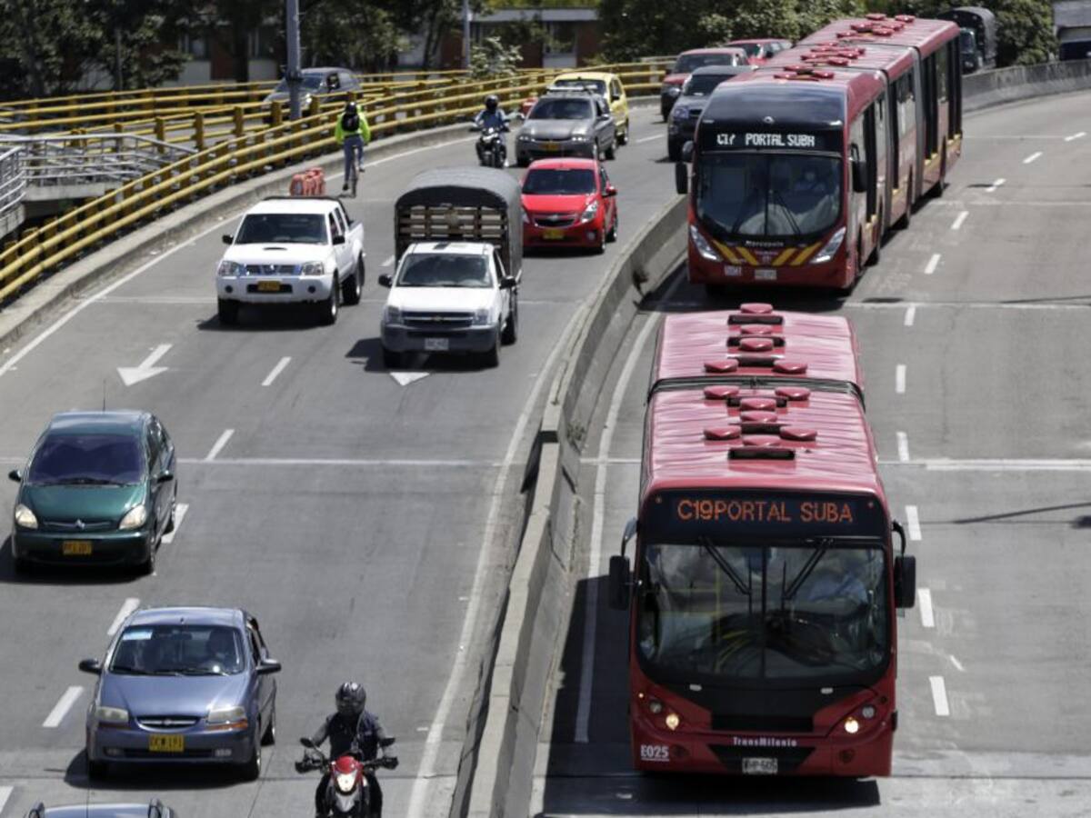 'Pico y placa' en la Autopista Sur este puente festivo