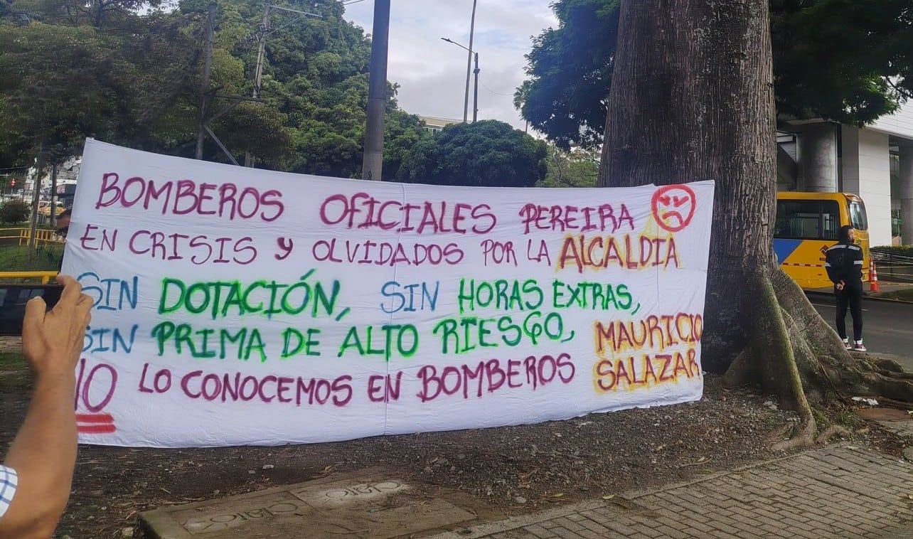 Suministrada: Protesta Bomberos.