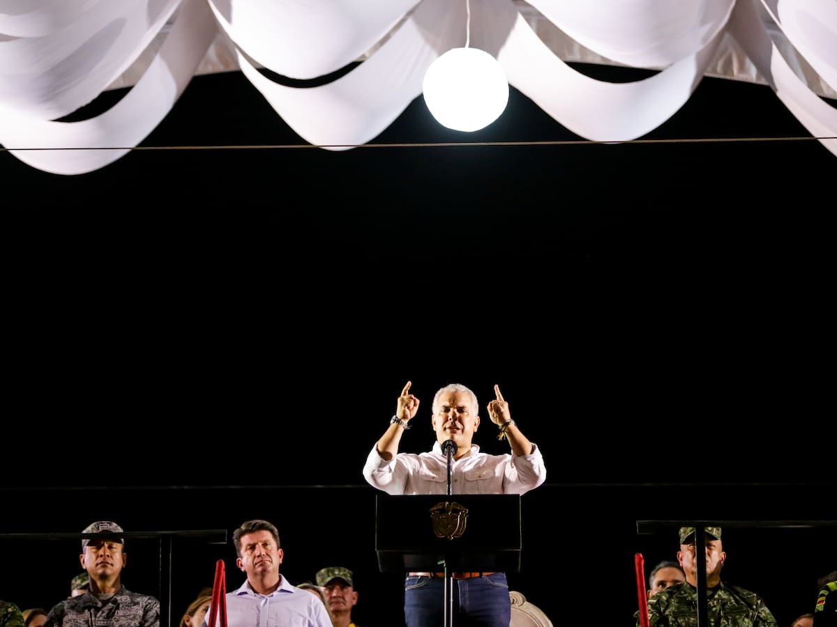 “Necio y retardatario es legitimar la dictadura”: Duque arremete contra canciller