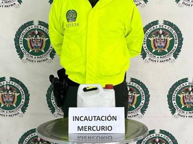 Incautaron 45 kilos de mercurio en una encomienda en Sabaneta. Foto: PolicíaMeval