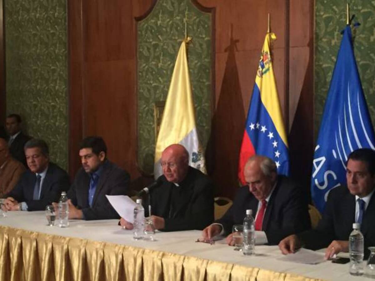 Gobierno y Oposición de Venezuela acuerdan restituir orden constitucional