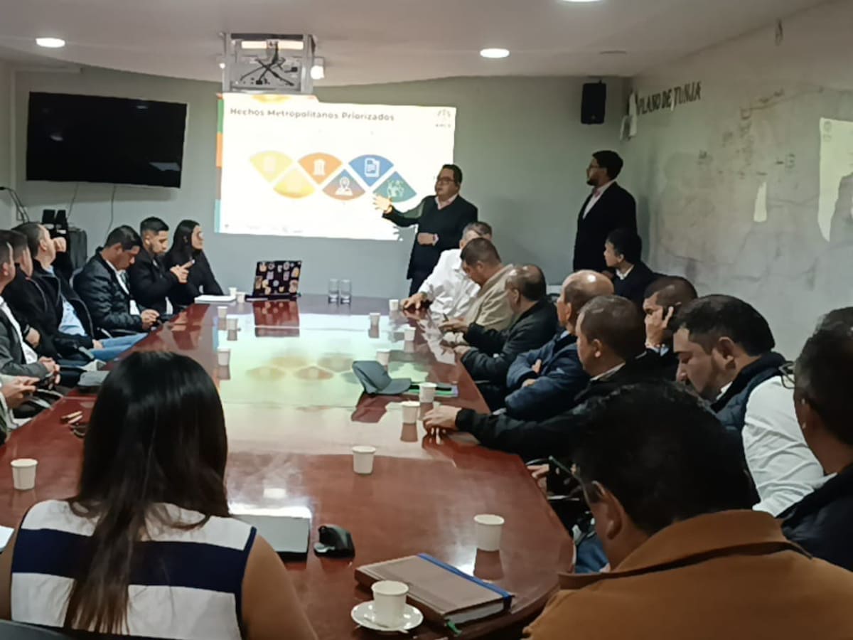 Alcaldes de 19 municipios impulsan la creación de Área Metropolitana Centro Boyacá
