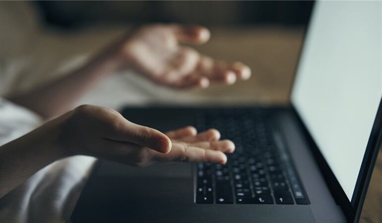 ¿Qué es absurdo hoy en Colombia?. Foto: Getty Images / DMITRY AGEEV