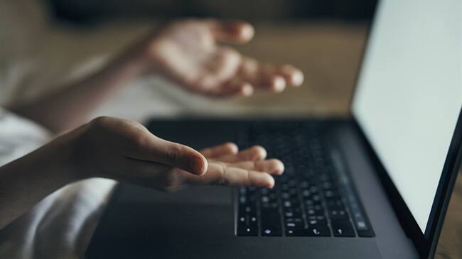 ¿Qué es absurdo hoy en Colombia?. Foto: Getty Images / DMITRY AGEEV