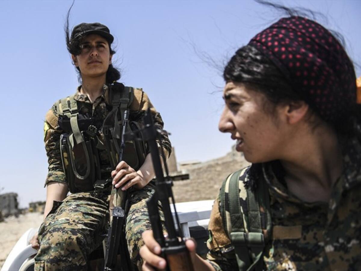 Las mujeres también han tomado las armas contra Isis: Alba Sotorra