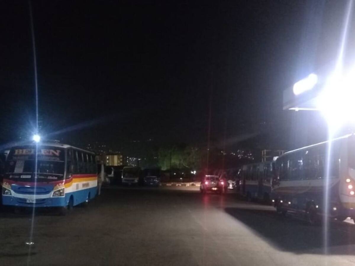 Este martes, se reestablecería servicio de buses en Altavista de Medellín