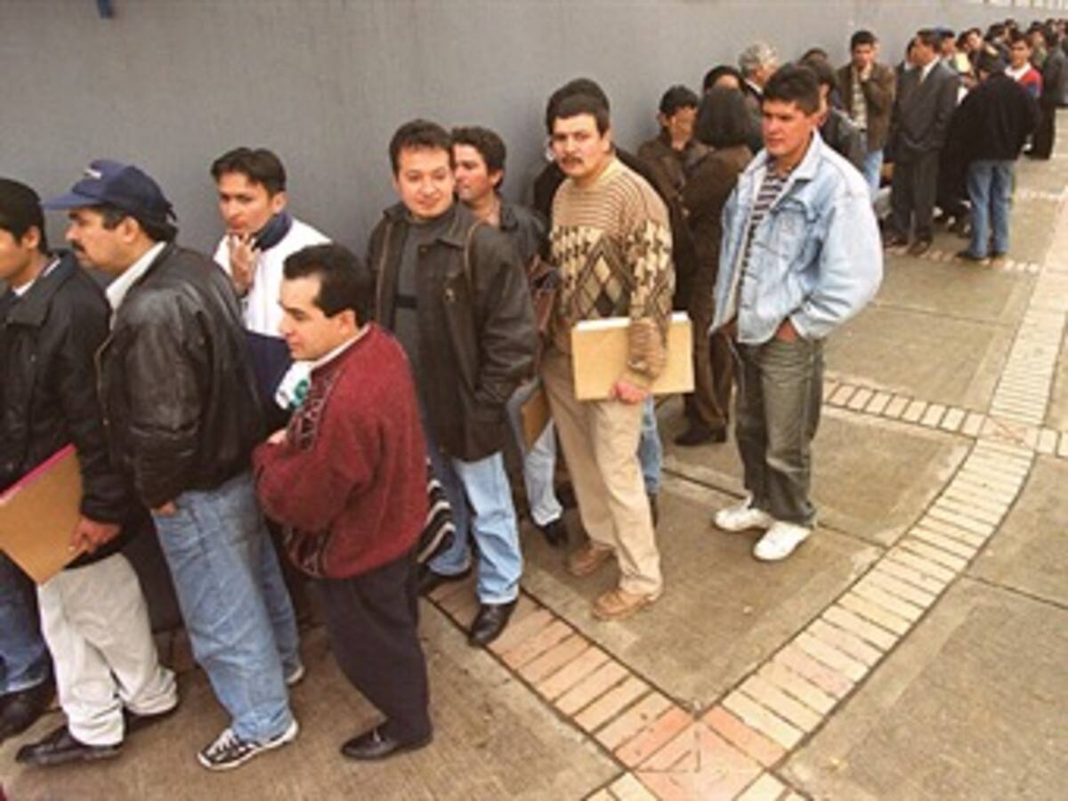 "Bogotá disminuyó su desempleo y aportó más del 50% de los nuevos trabajos del país"