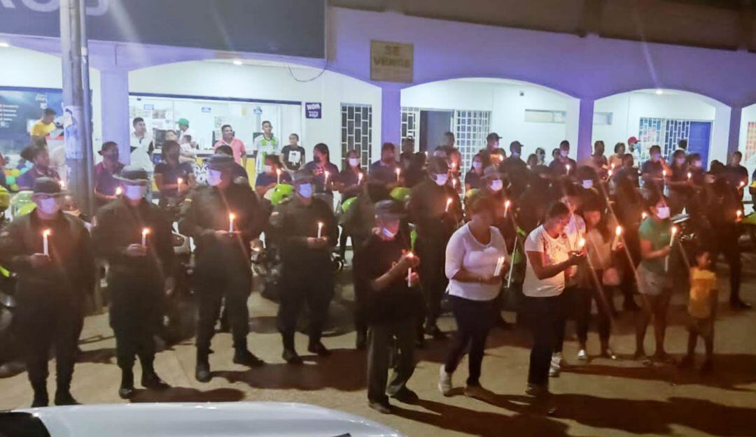 Compañeros, amigos y comunidad elevaron una oración por el patrullero Francisco Javier Pacheco Orellano