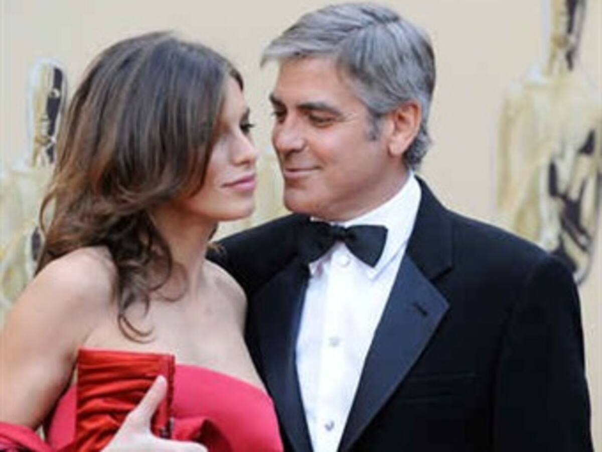 George Clooney admite que no se casa con Elisabetta Canalis porque sería 'un pésimo marido'