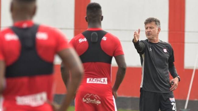 Juan Carlos Osorio, DT América