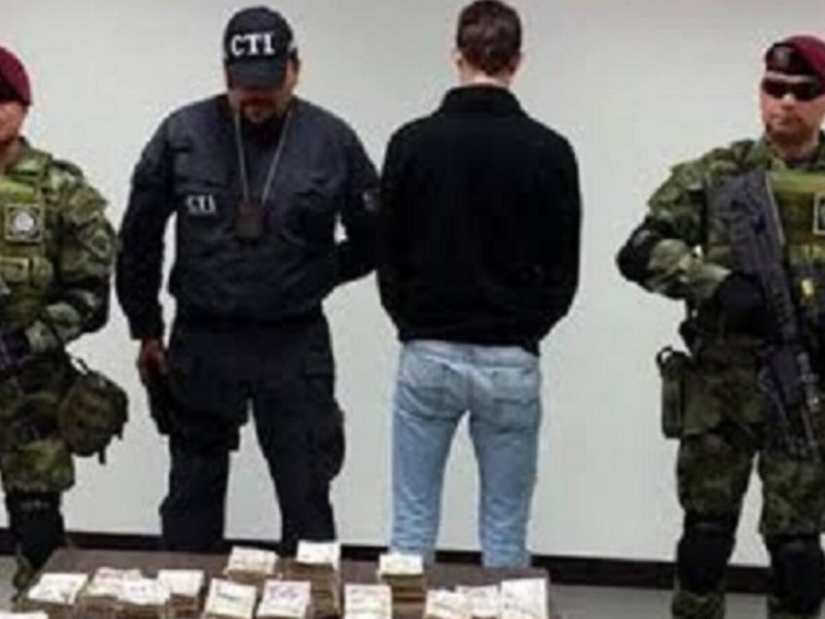 Conductor del Congreso fue capturado con $613 millones de las Bacrim