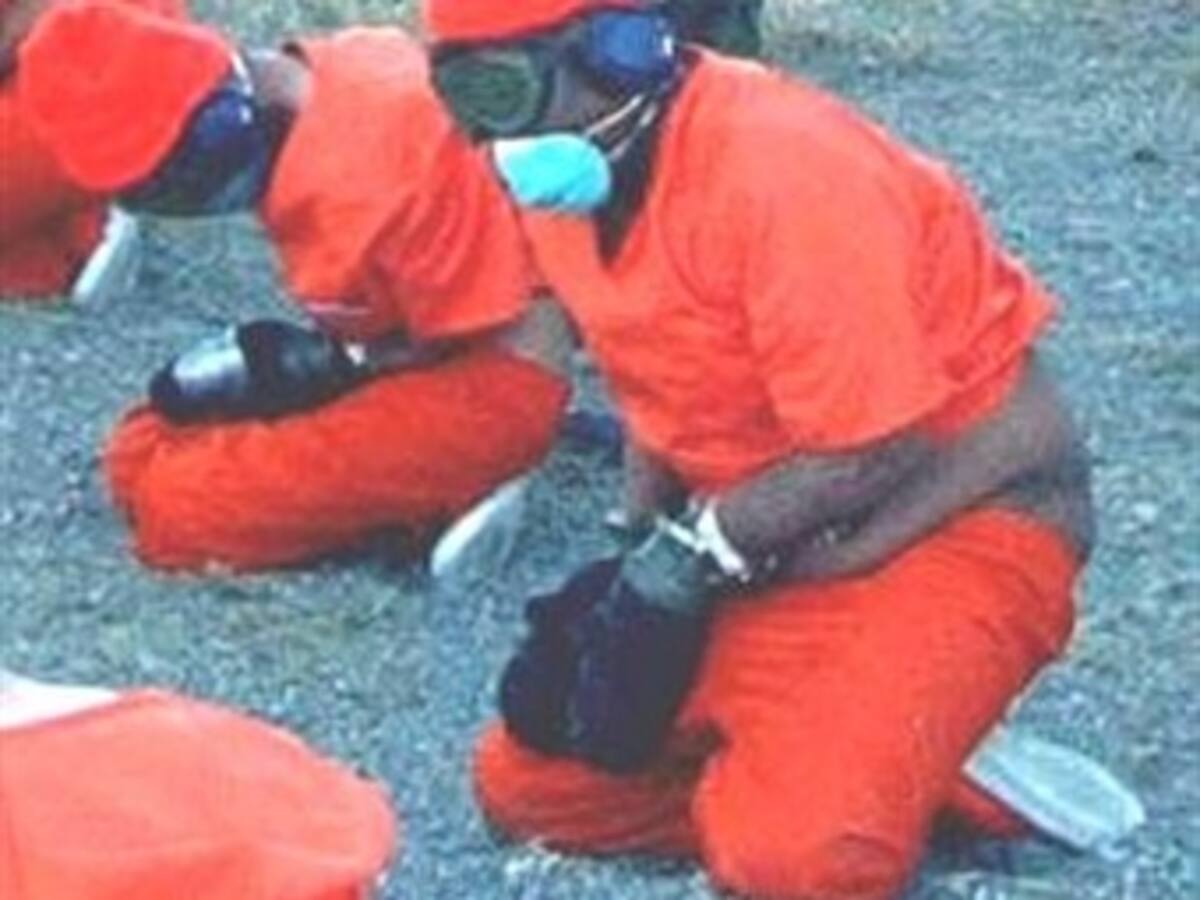 Ex preso de Guantánamo vuelve al Reino Unido y denuncia haber sufrido tortura