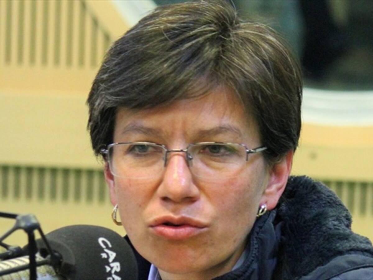La senadora Claudia López, en desacuerdo con comisión asesora de paz