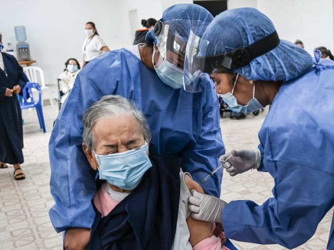 Colombia se acerca al millón de vacunados contra el coronavirus