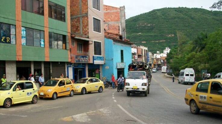 Con queja disciplinaria buscan 'destrabar' obra de la Variante de San Gil