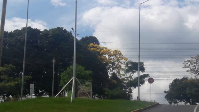 Todos los días Escuche la información local en Caracol Radio 5:45, 6:48, 7:48 y 8:45 a.m.