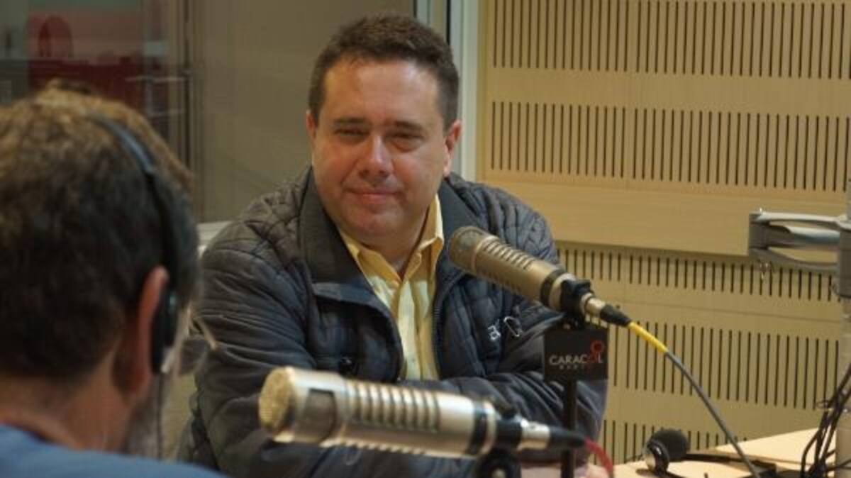 Santiago Rojas y Marcelo Bulk hablando sobre meditación y serenidad.