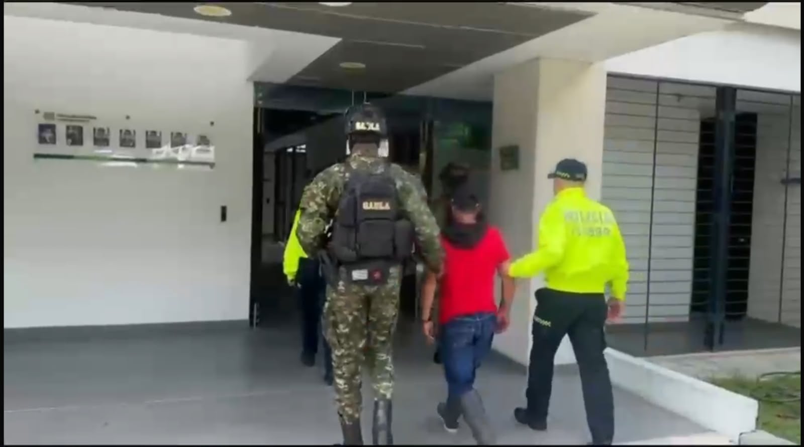 Cayó en Manizales pareja señalada de recaudar hasta $1.500 millones en extorsiones en el Valle del Cauca. Foto: Policía.