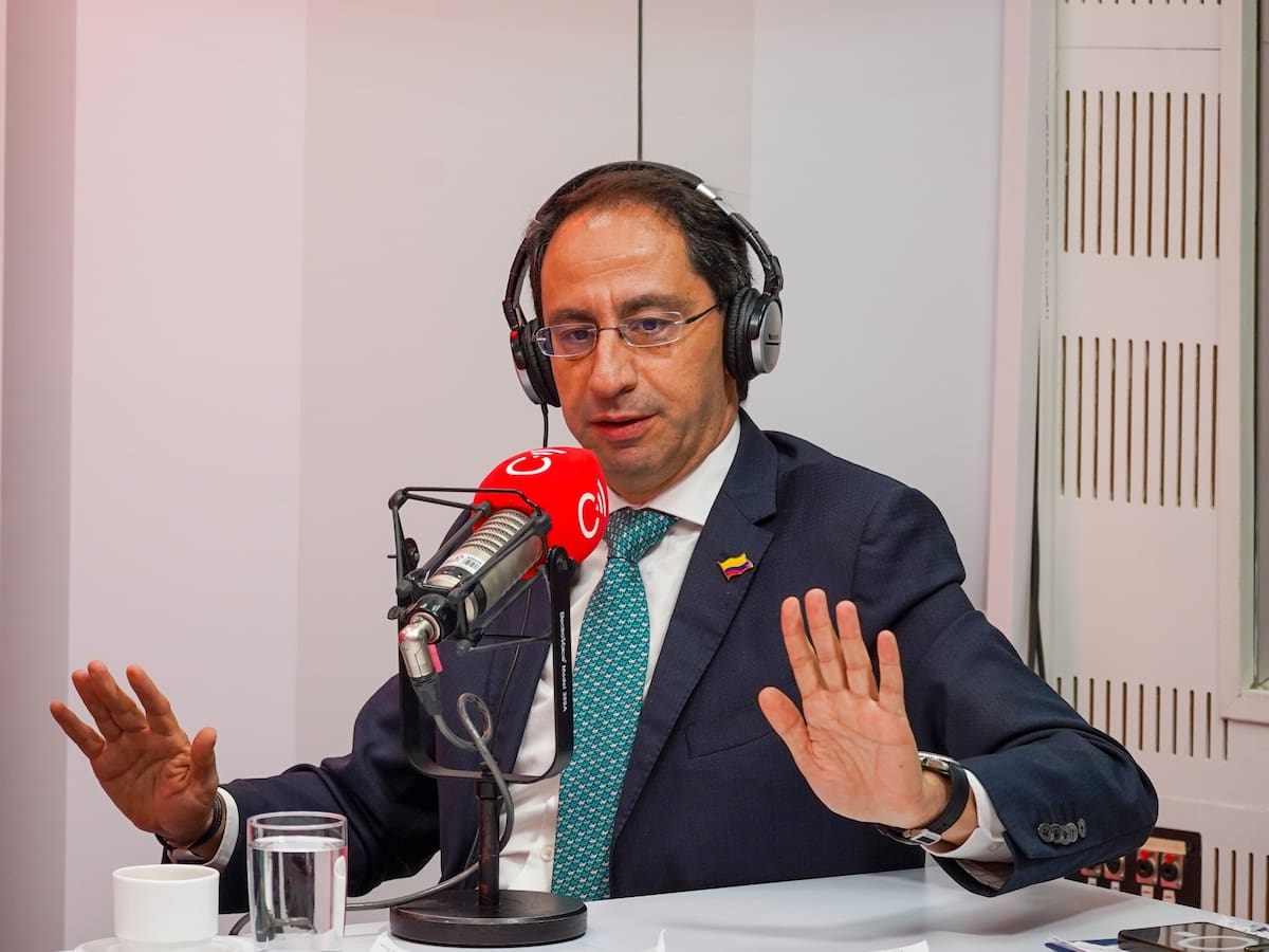 “El primer decreto debe ser para cambiar la Junta de Ecopetrol; fue una destrucción total”: Restrepo